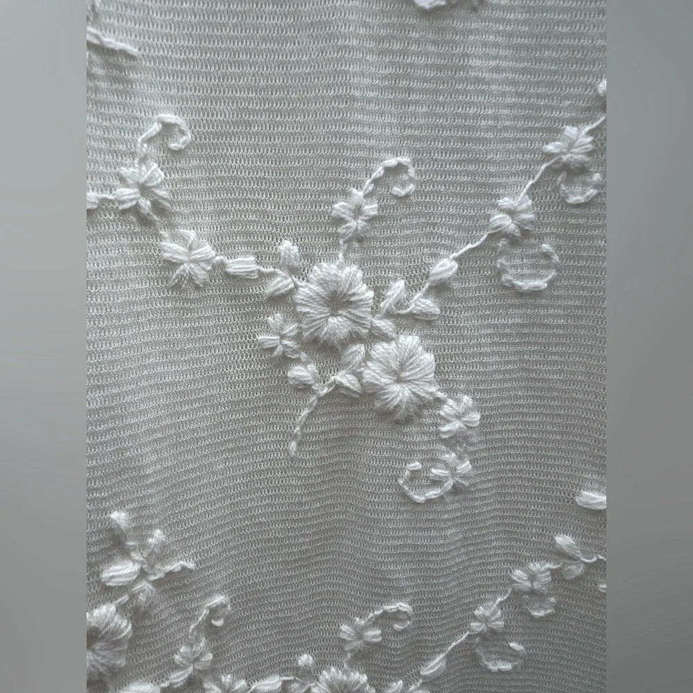 Liz Claiborne XL White Lace Embroidery Semi Sheer Long Sleeve Coquette Top NWT - Picture 13 of 15